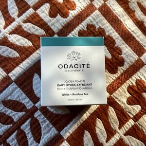 Odacite Jojoba Pearls Daily Hydra-Exfoliant